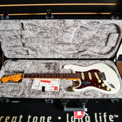 Fender American Ultra Stratocaster Left-Handed LH RW 2021 Arctic Pearl APL US210072828 7lb 15.9 oz image 1