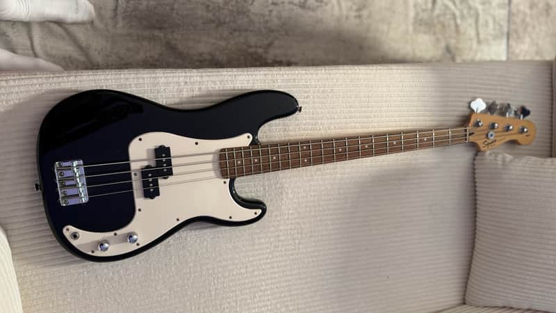 Squier Affinity Precision Bass PJ 2014 - 2018 - Black image 1