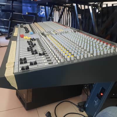 Allen & Heath GL2400-40 4-Group 40-Channel Mixing Console image 2