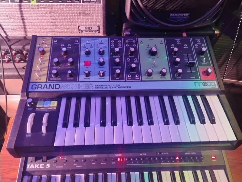 Moog Grandmother 32-Key Semi-Modular Analog Synthesizer 2018 - MADE IN USA image 1