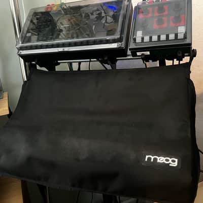 Moog Sub Phatty with Sub Piggy, extras image 4