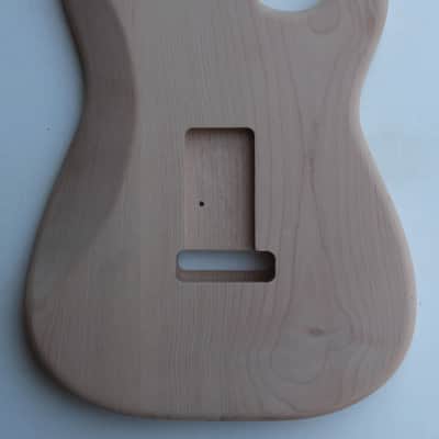 AMERICAN MADE STRAT CLASSIC STYLE BODY - LEFT HANDED - ALDER 1421 image 2