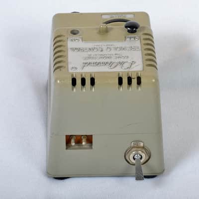 DeArmond Tremolo Control model 60B 1964-5 image 4