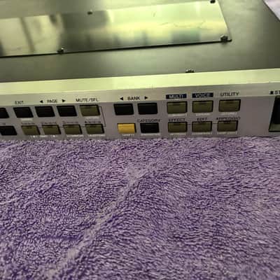 YAMAHA MOTIF RACK 2002? - 1 SPACE RACK MODULE w/ORIGINAL POWER SUPPLY image 7