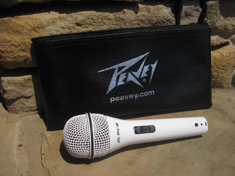 Peavey PVi 2W Cardioid Dynamic Microphone w/ XLR Cable image 1