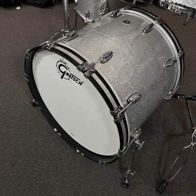 Gretsch Brooklyn 10/12/16/22" Drum Set Kit in Silver Sparkle image 5
