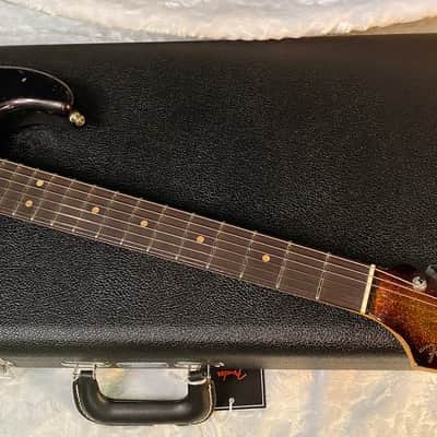 NEW! Fender Custom Shop Custom Deluxe Stratocaster Heavy Relic - Ash Body - 3-Tone Sunburst Sparkle - Matching Peg Head - Authorized Dealer - 7.9 lbs - G05871 image 5