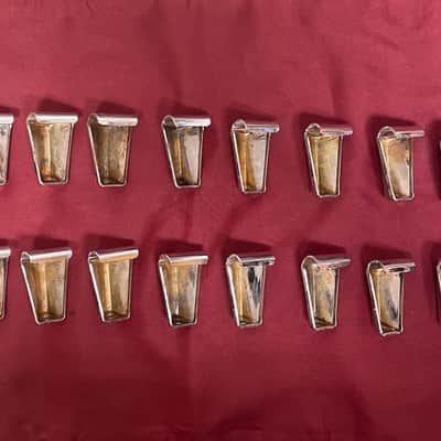 [16] Unbranded Bass Drum Claws 1990's - Chrome image 2