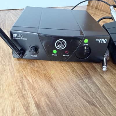 AKG WMS40 Mini Pro Wireless Instrument System 2010s - Black image 3