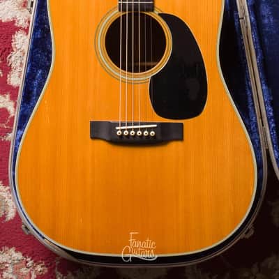 Martin Guitars D-28 1975 - Natural #358378 Segunda Mano image 2