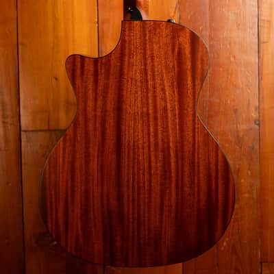 Taylor 324ce Baritone-8 LTD image 5