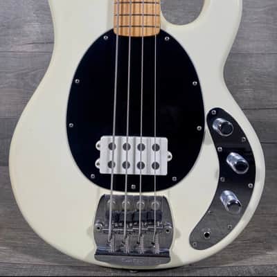 Music Man Stingray Bass 1979 - White - Near Mint, 100% Original image 2