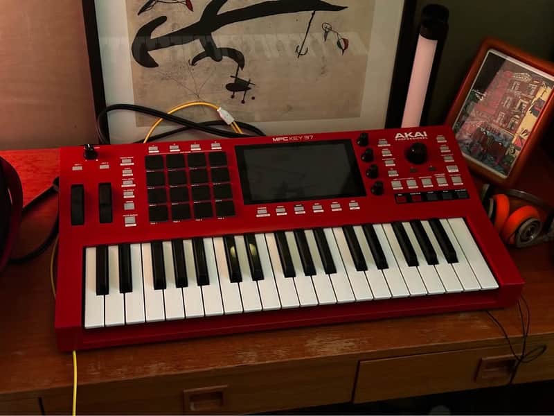 Akai MPC Key 37 - Standalone Workstation Sampler/Synthesizer image 1