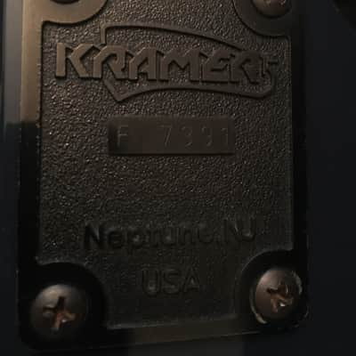 Kramer Night swan USA w/original case 1988 Lightning Graphics image 5