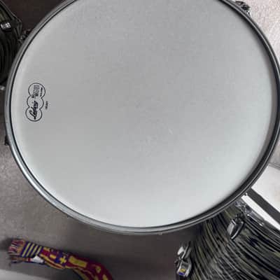 Ludwig Classic Maple Downbeat Outfit 8x13 / 14x16 / 14x18 / 14x24 Drum Set 1998 - 2015 - Black Oyster Pearl imagen 7