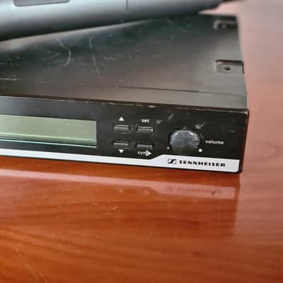 Sennheiser 🎤 Sennheiser XS Wireless Set SKM 35 + EM 10 True Diversity | 766–790 MHz image 8