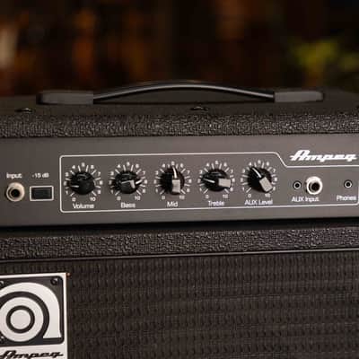 Ampeg BA-108v2 20-Watt 1x8" Bass Combo 2014 - Present - Black image 2