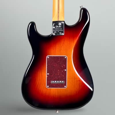 Fender American Professional II Stratocaster 2021 - 3-Tone Sunburst image 9
