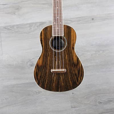 Fender Zuma Exotic Concert Ukulele Natural Bocote image 2