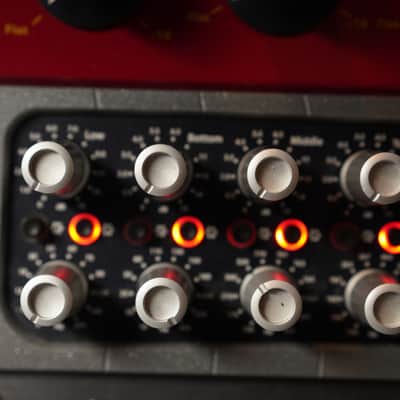 Elysia musEQ 2-Channel 5-Band Parametric Equalizer 2010s - Blue image 3