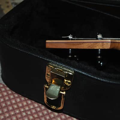 Kalali baritone ukulele w/ hard case Bild 4