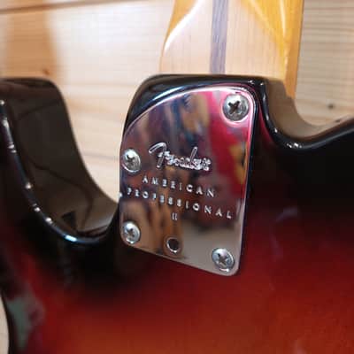 FENDER American Professional II Telecaster RW - Sunburst image 13
