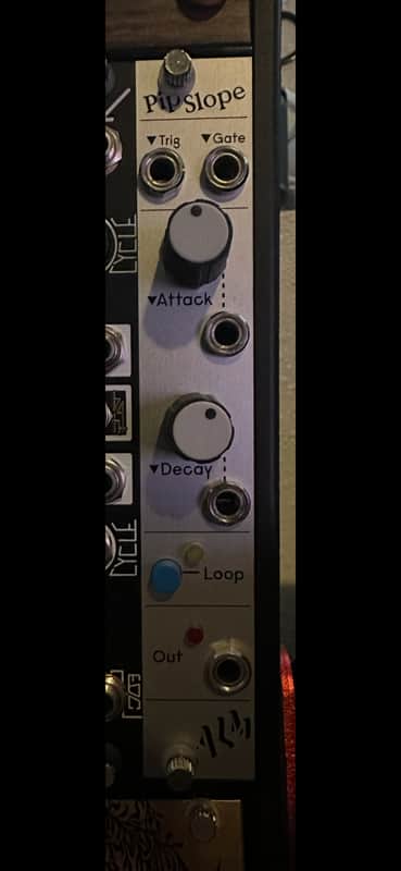 ALM/Busy Circuits ALM008 Pip Slope Master Clock Source Eurorack Synth Module 2016 - 2019 - Silver image 1
