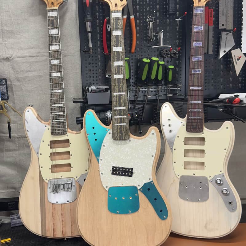 Polo Guitars Jagstang Style DIY Guitar Kit Bild 1