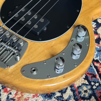 Ernie Ball Music Man StingRay 1991 – Birdseye Neck – w/ Case image 21