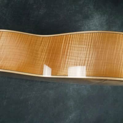 Taylor 618e with V-Class Bracing 2022 - Present - Antique Blonde Bild 12