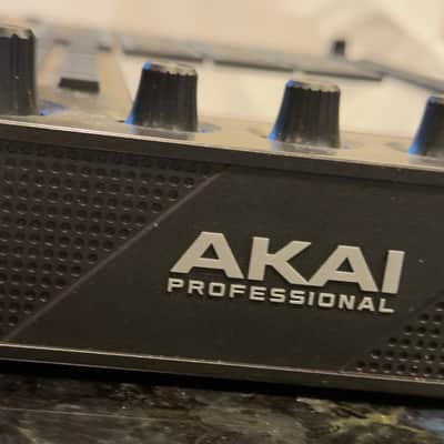 Akai MPC Live III Standalone Sampler / Sequencer 2025 - Present - Black image 4