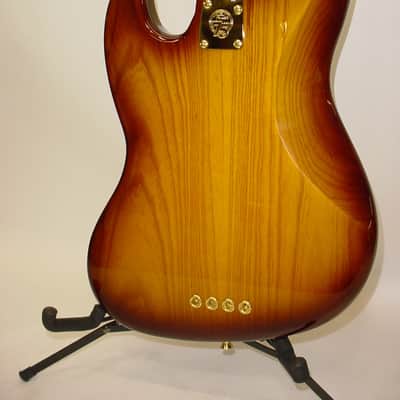 Fender 75th Anniversary Commemorative Jazz Bass, Rosewood Fingerboard, 2-Color Bourbon Burst w/ Case image 7