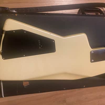 Roland G-77 bass 1985 - cream SER# 000018!   w/ Original case image 9