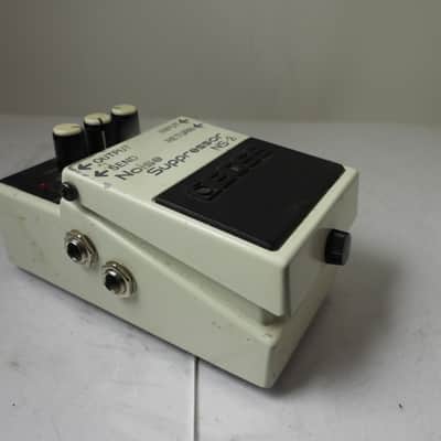 Boss NS-2 Noise Suppressor Noise Gate Effects Pedal Free USA Shipping US Seller image 2