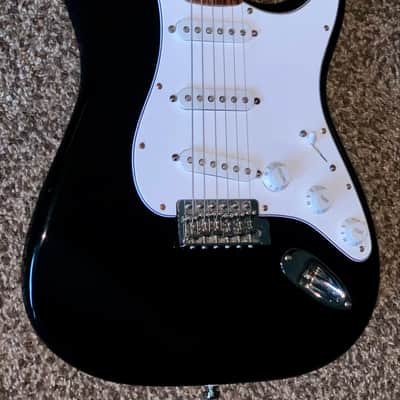2008 Fender Standard Stratocaster  with Rosewood Fretboard black electric guitar image 6