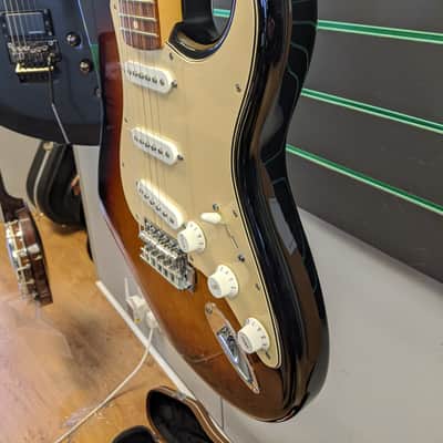 Fender Mexican Standard Stratocaster 2012 Sunburst Electric Guitar image 5