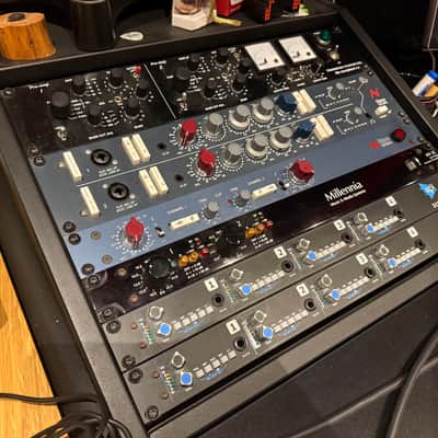 Thermionic Culture Earlybird 2.2 2-Channel Mic Preamp / Equalizer 2010s - Black image 2