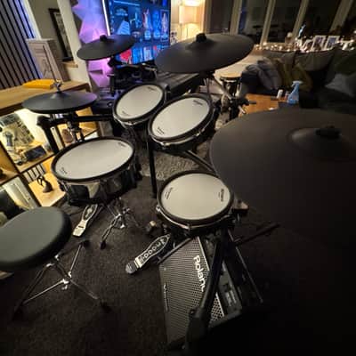 Roland TD-27KV2 V-Drum Kit with Mesh Pads 2022 - Present - Black