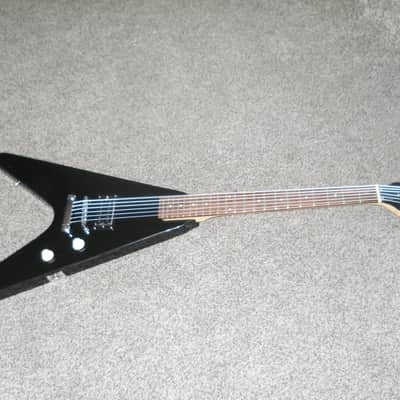 MAHAR FLYING V--- image 1