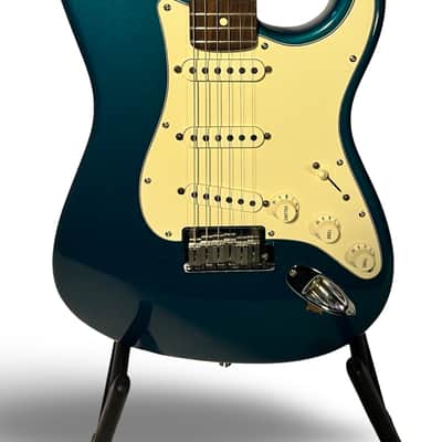 Fender American Series Stratocaster with Rosewood Fretboard 2001 - Aqua Marine Metallic image 7