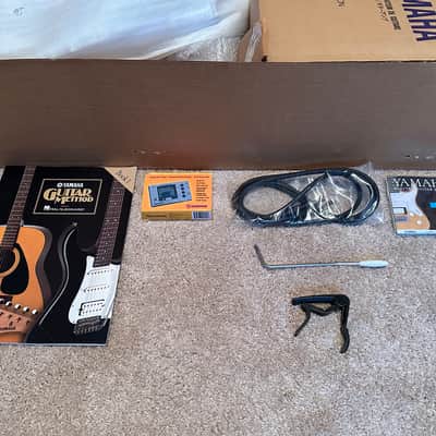 Yamaha Electric Guitar Package - Black image 10