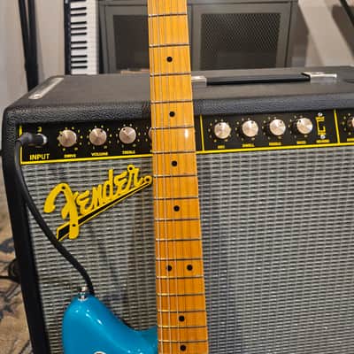 Fender American Professional II Jazzmaster with Maple Fretboard 2020 - Present - Miami Blue image 3
