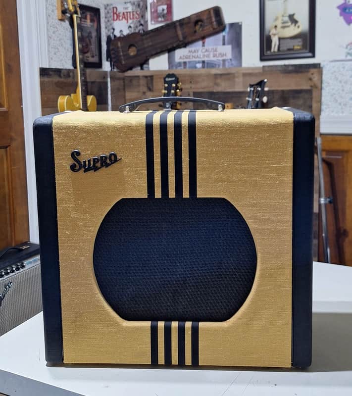 Supro 1822R Delta King 12 15-Watt 1x12" Guitar Combo 2021 - Present - Tweed / Black Stripes image 1