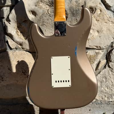 Fender Custom Shop 1965 Stratocaster Shoreline Gold over Lake Placid Blue 2022 - Shoreline Gold over Lake Placid Blue image 12