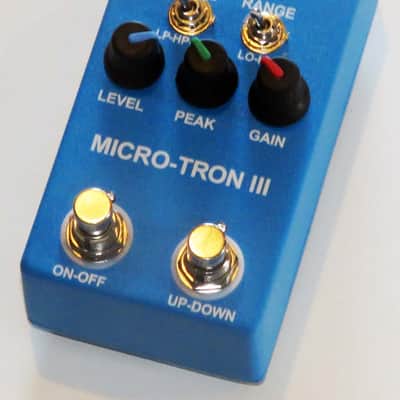 Mu-Tron Micro-Tron III Classic & BatteryBuddy bundle 2017 Electric Blue Mu-FX image 4