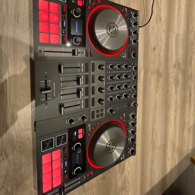Native Instruments Traktor Kontrol S4 MK3 2018 - Black with Flight Case + LG Gram Laptop 17” (with traktor software installed) image 20