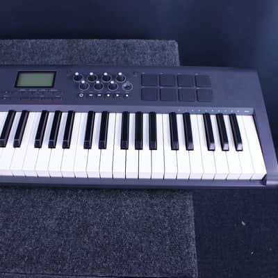 M-Audio Axiom 61 Key USB MIDI Keyboard Controller 2000s - Grey Bild 3