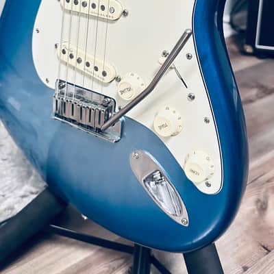 Fender American elite Stratocaster 2017 - Metallic blue image 7