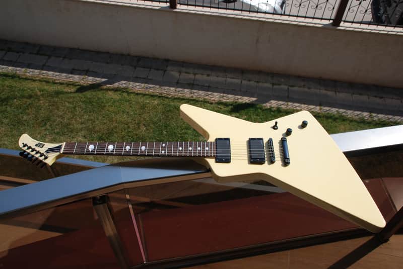 ESP Mx-220 James Hetfield Eet Fuk Olympic White Metallica Explorer