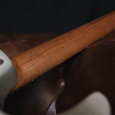 Tom Anderson Pro Am 2021 - Translucent White - Dark Grain image 8